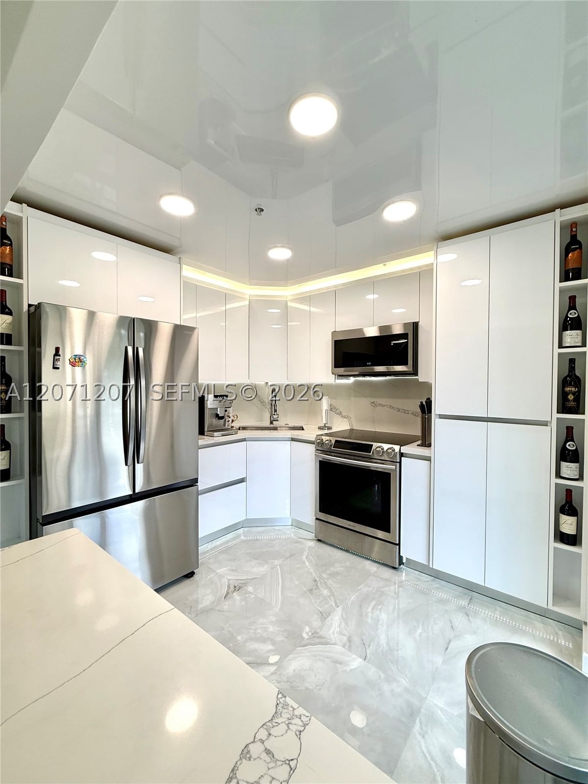 Real estate property located at 671 195th St #205E, Miami-dade, Cedar Glenn Condo Apts Ea, Miami, FL