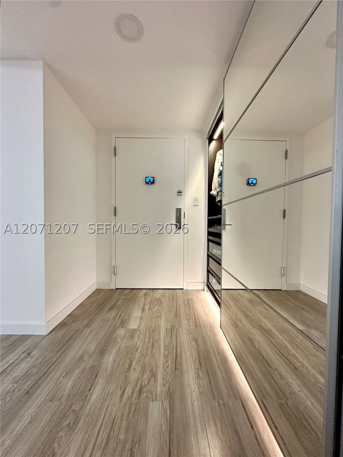 Real estate property located at 671 195th St #205E, Miami-dade, Cedar Glenn Condo Apts Ea, Miami, FL
