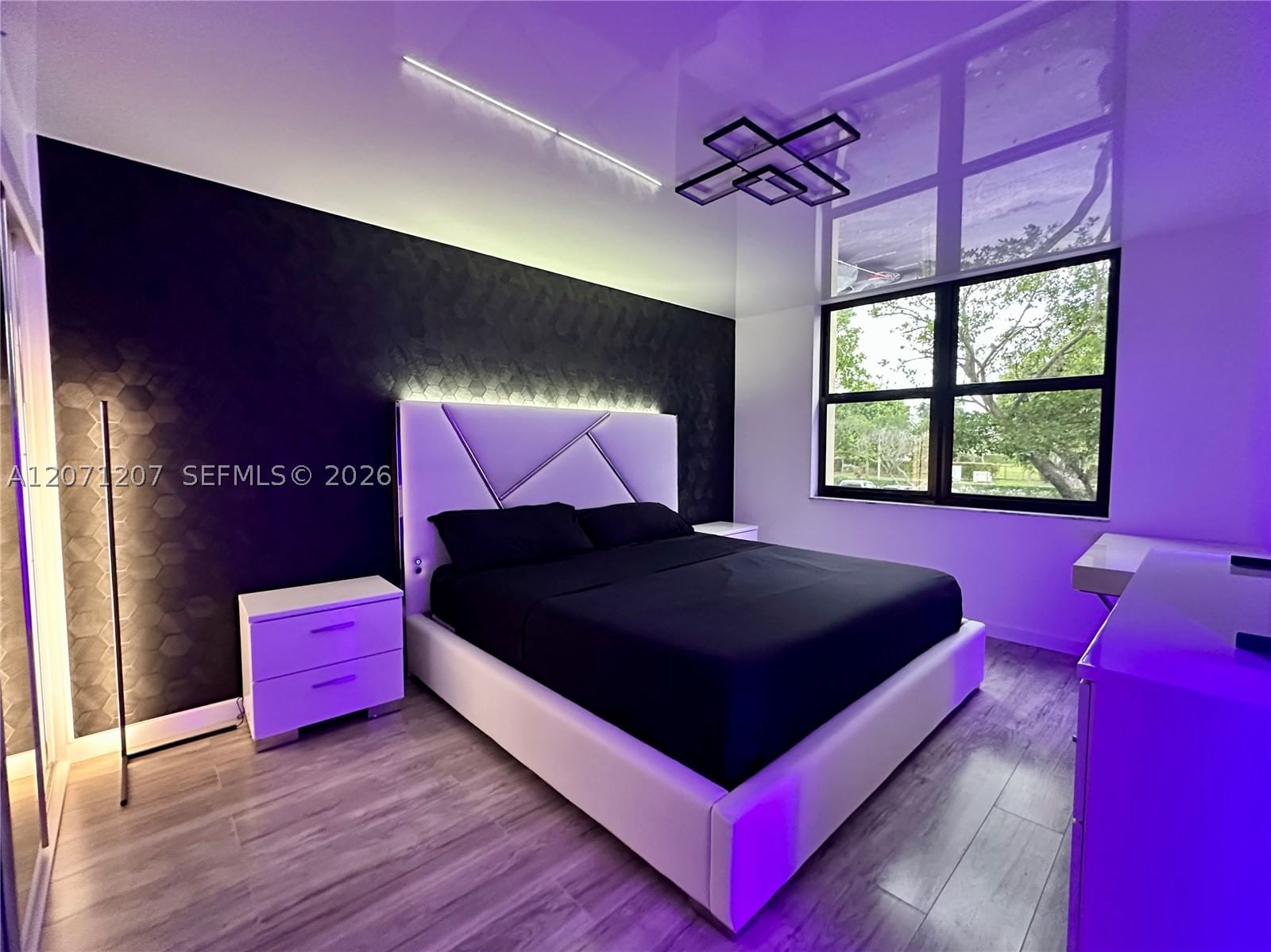 Real estate property located at 671 195th St #205E, Miami-dade, Cedar Glenn Condo Apts Ea, Miami, FL