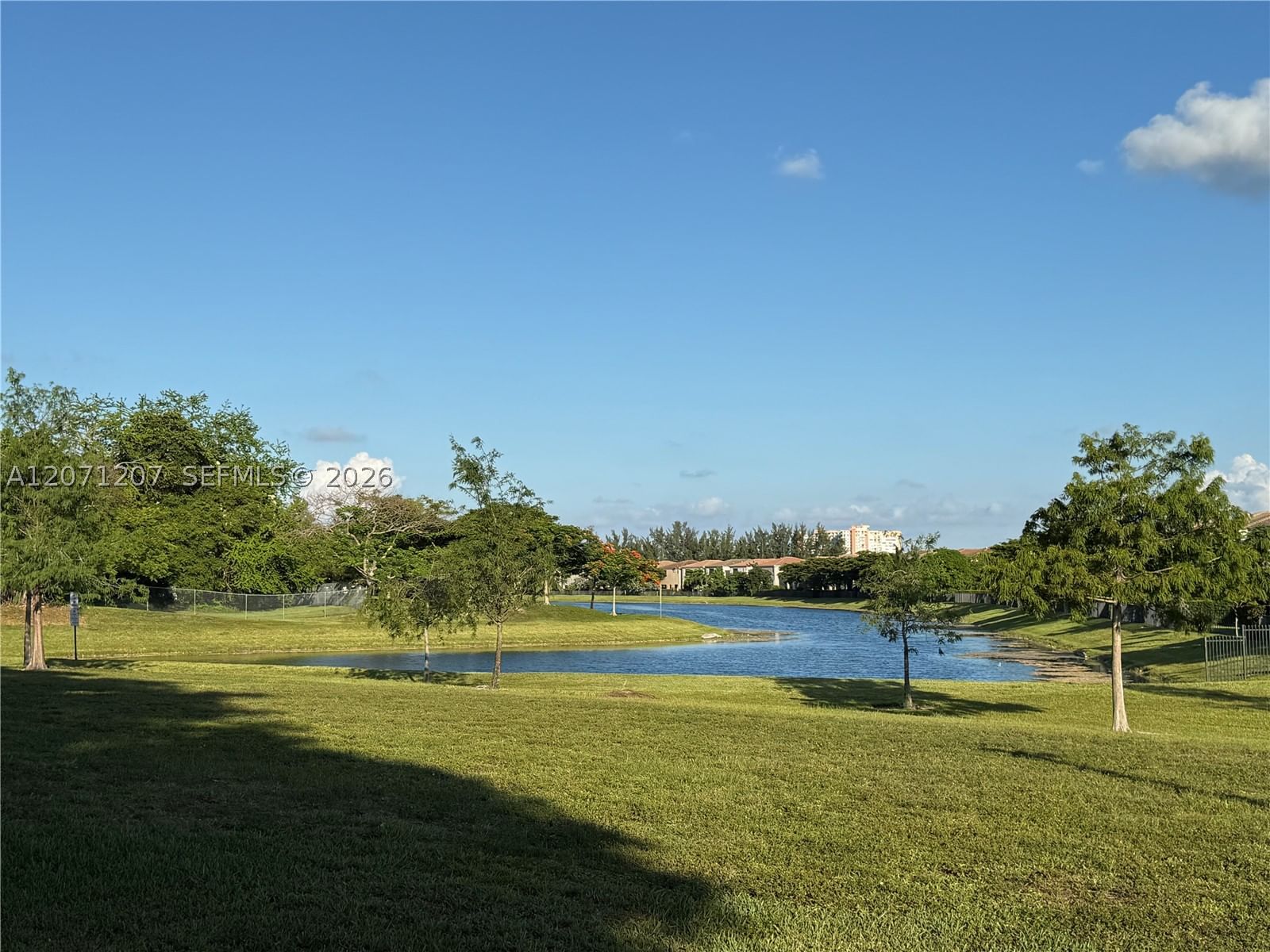 Real estate property located at 671 195th St #205E, Miami-dade, Cedar Glenn Condo Apts Ea, Miami, FL