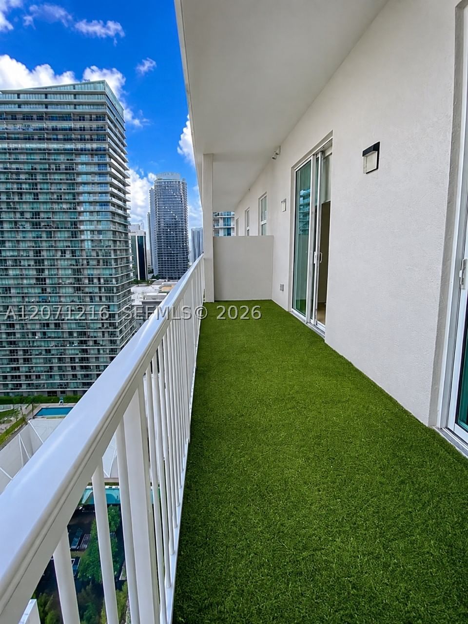 Real estate property located at 1250 Miami Ave #2413, Miami-dade, Vue At Brickell Condo, Miami, FL