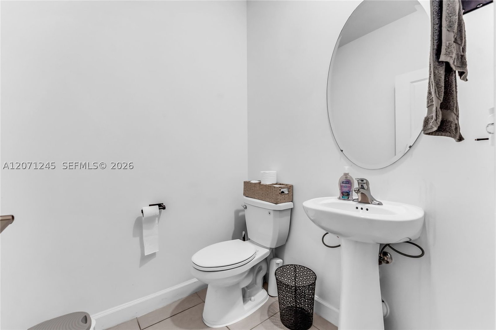Real estate property located at 20397 6th Pl, Miami-dade, Vista Lago, Miami Gardens, FL