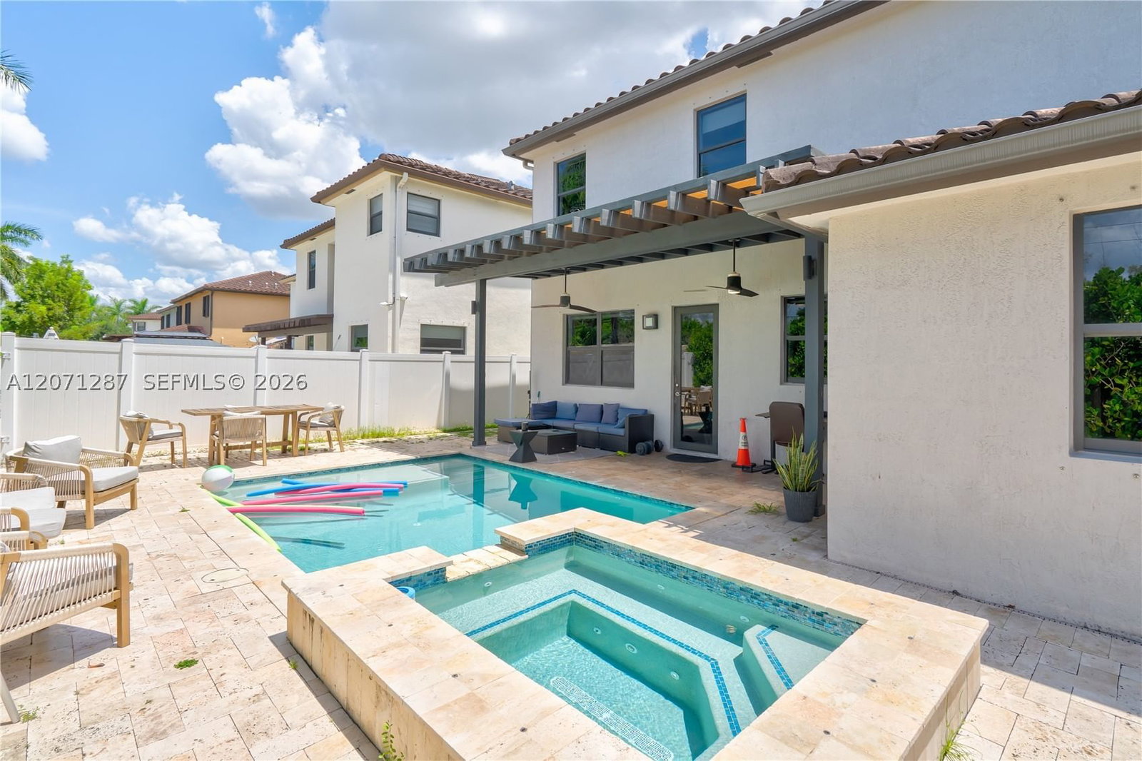 Real estate property located at 9400 35th Ln, Miami-dade, Bonterra, Hialeah, FL