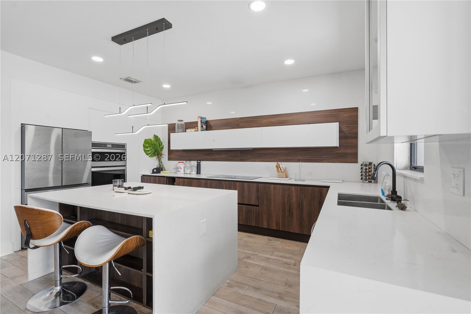 Real estate property located at 9400 35th Ln, Miami-dade, Bonterra, Hialeah, FL
