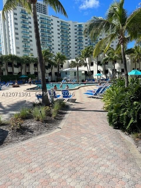 Real estate property located at 3801 Ocean Dr #2D, Broward, Tides On Hollywood Beach, Hollywood, FL