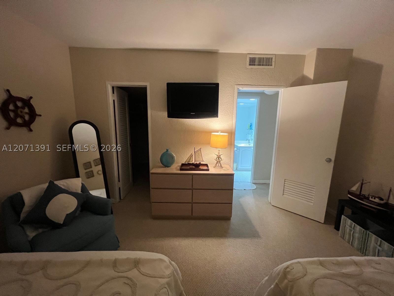 Real estate property located at 3801 Ocean Dr #2D, Broward, Tides On Hollywood Beach, Hollywood, FL