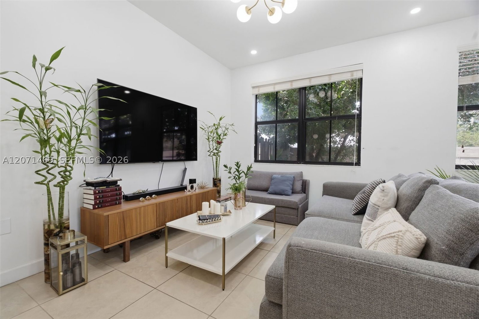 Real estate property located at 7042 103rd Path, Miami-dade, Vintage Estates, Doral, FL