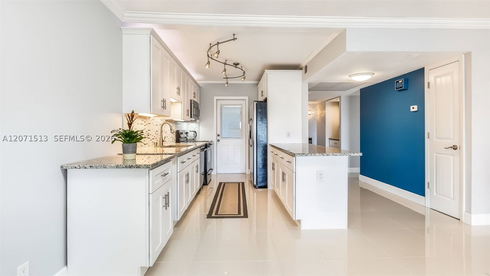 Real estate property located at 3300 Palm Aire Dr #910, Broward, No 13 Palm-aire Country C, Pompano Beach, FL