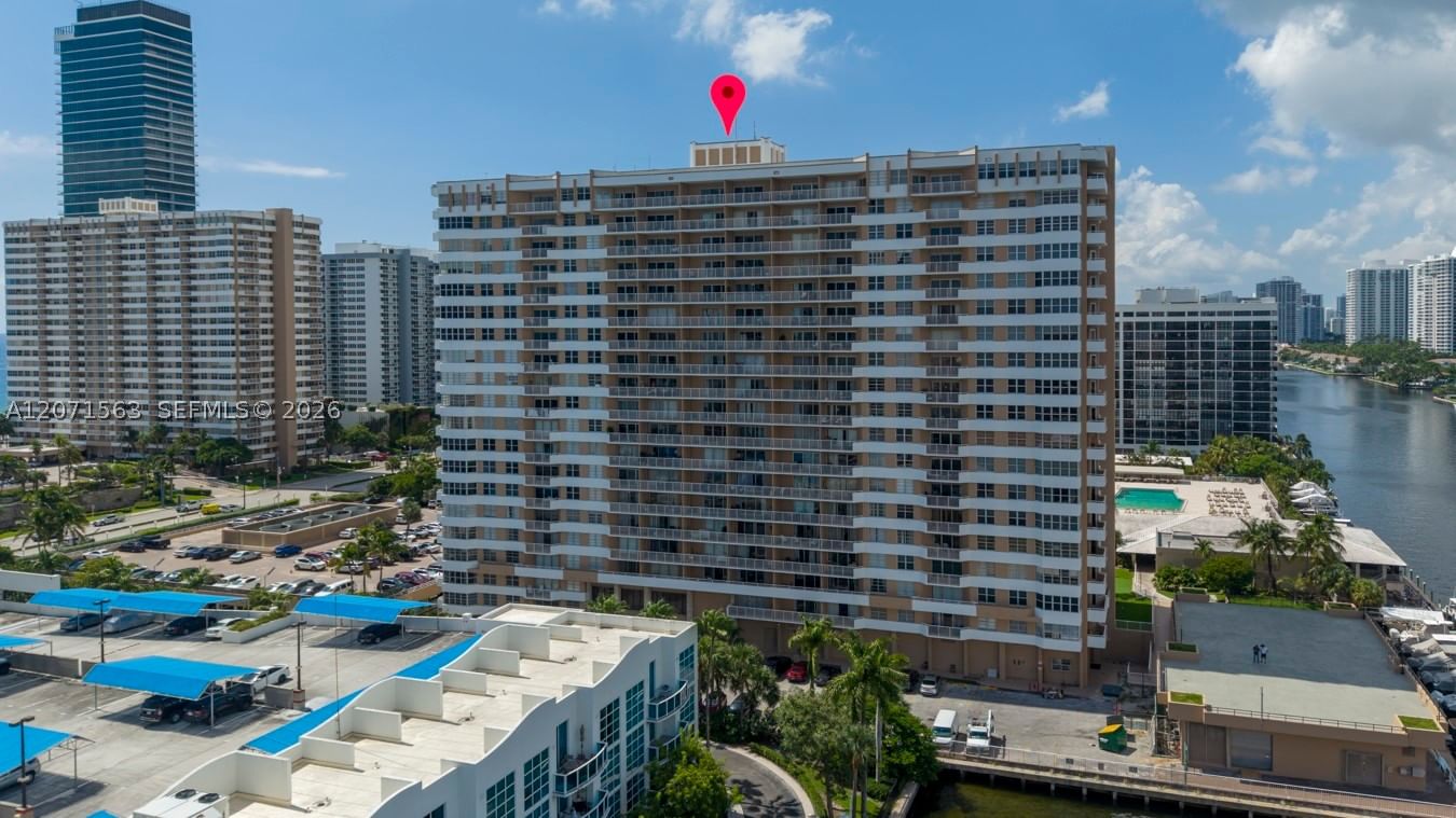 Real estate property located at 1965 Ocean Dr #14B, Broward, Hemispheres Condo, Hallandale Beach, FL