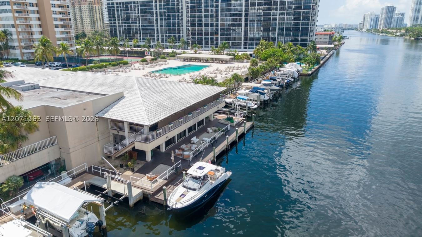 Real estate property located at 1965 Ocean Dr #14B, Broward, Hemispheres Condo, Hallandale Beach, FL