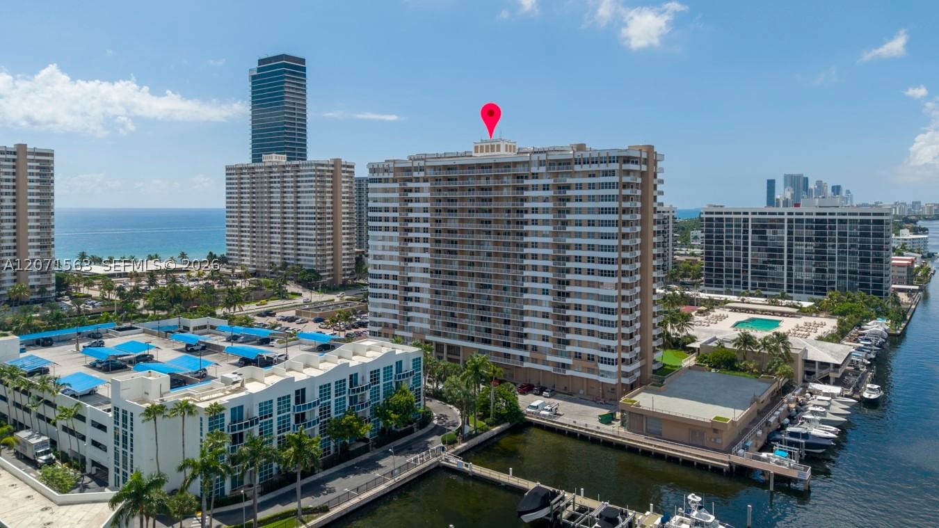 Real estate property located at 1965 Ocean Dr #14B, Broward, Hemispheres Condo, Hallandale Beach, FL