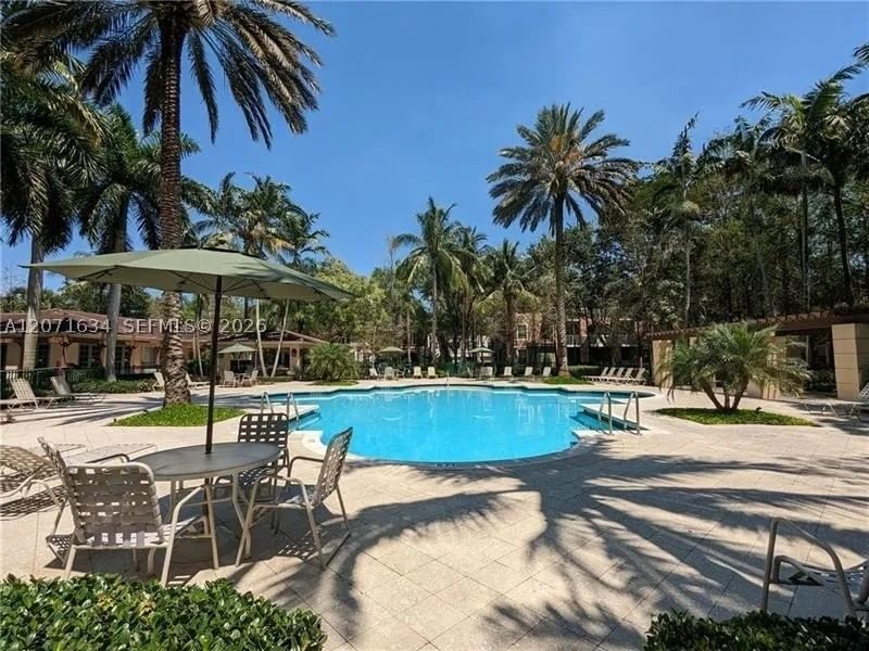 Real estate property located at 6498 Sample Rd #6498, Broward, Cypress Pointe At Coral S, Coral Springs, FL