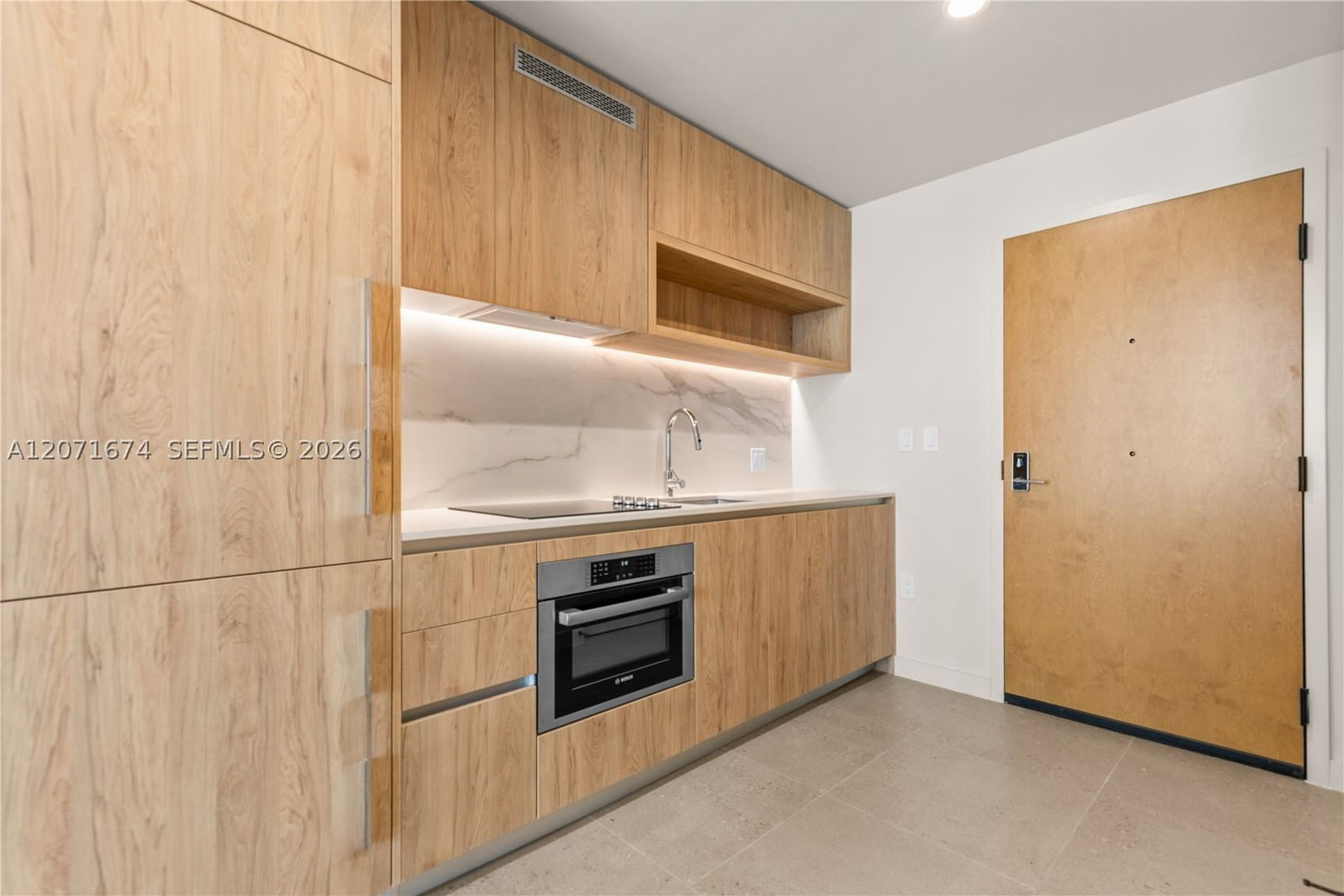 Real estate property located at 11 NE 6 ST #3213, Miami-dade, The Crosby Miami Worldcent, Miami, FL