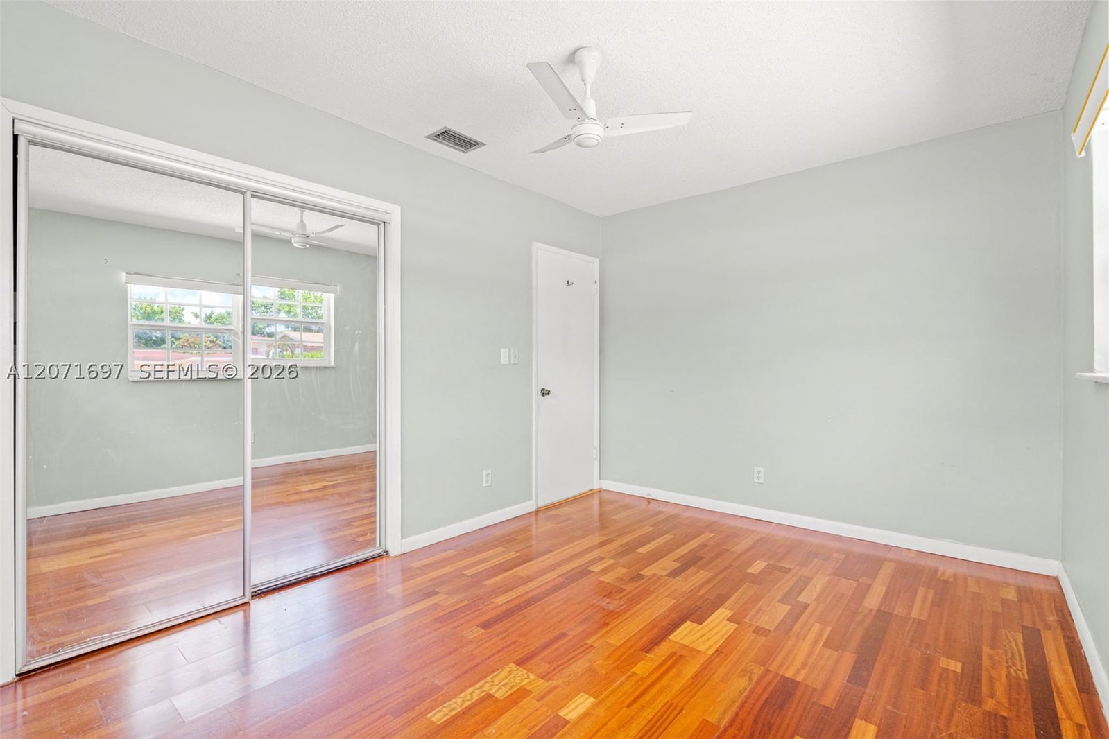 Real estate property located at 4700 41st Pl, Broward, Oakland Estates 2nd Sec, Lauderdale Lakes, FL