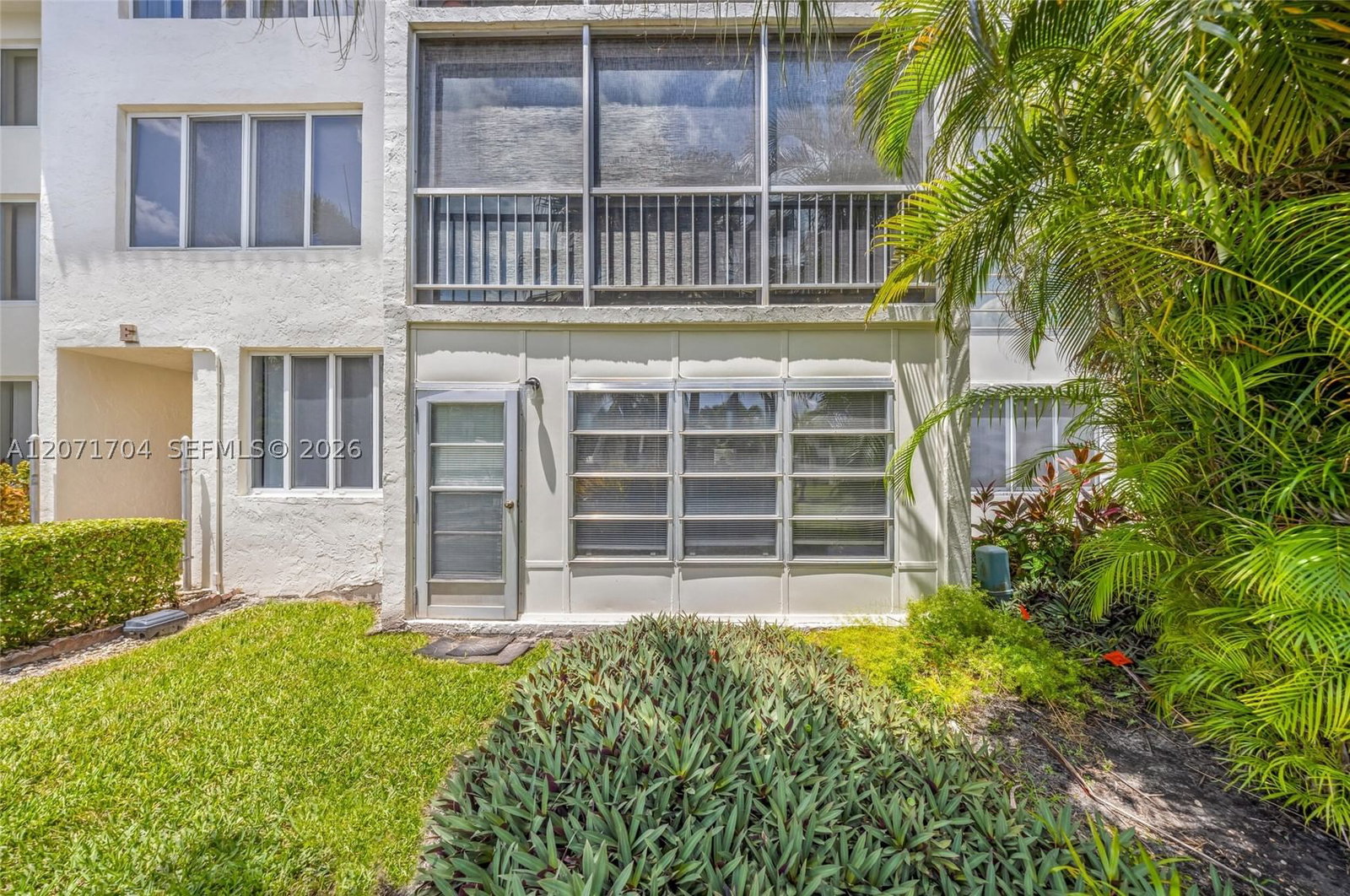 Real estate property located at 6750 Royal Palm Blvd #106E, Broward, Royal Park Gardens Ii-e Co, Margate, FL