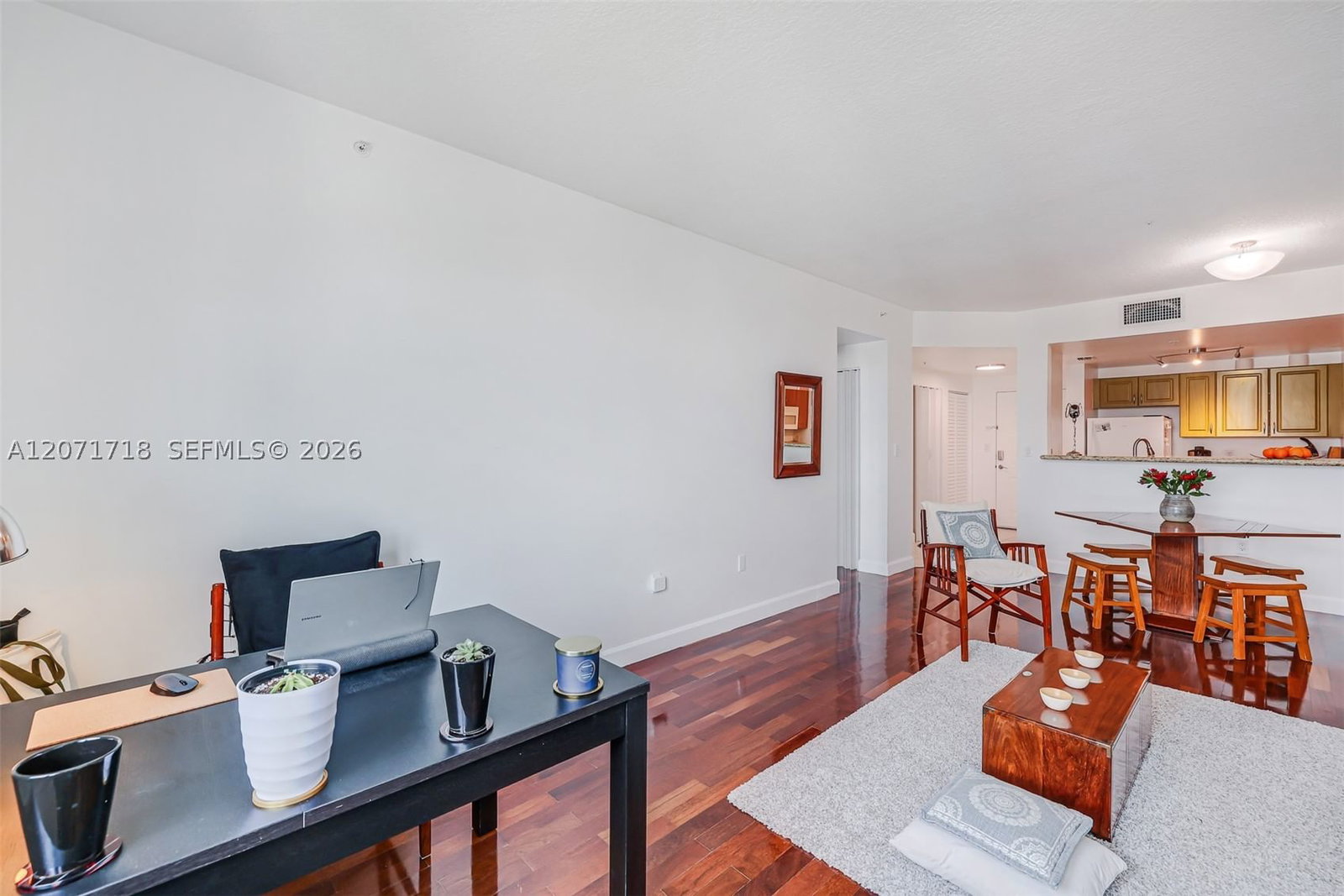 Real estate property located at 50 Menores Ave #820, Miami-dade, Douglas Grand Condo, Coral Gables, FL
