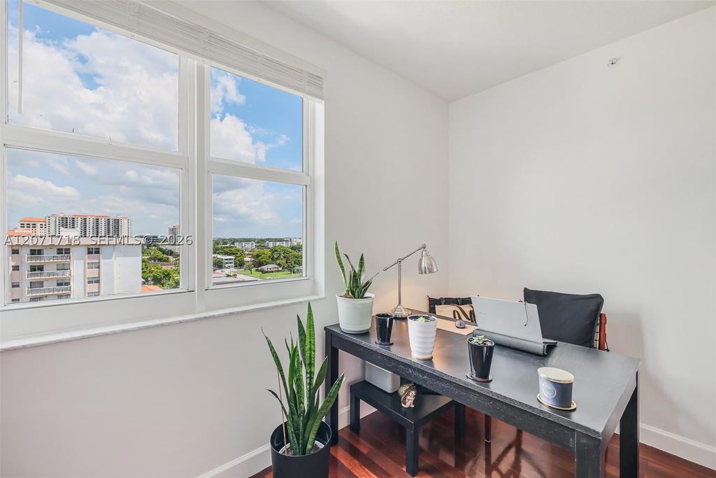 Real estate property located at 50 Menores Ave #820, Miami-dade, Douglas Grand Condo, Coral Gables, FL
