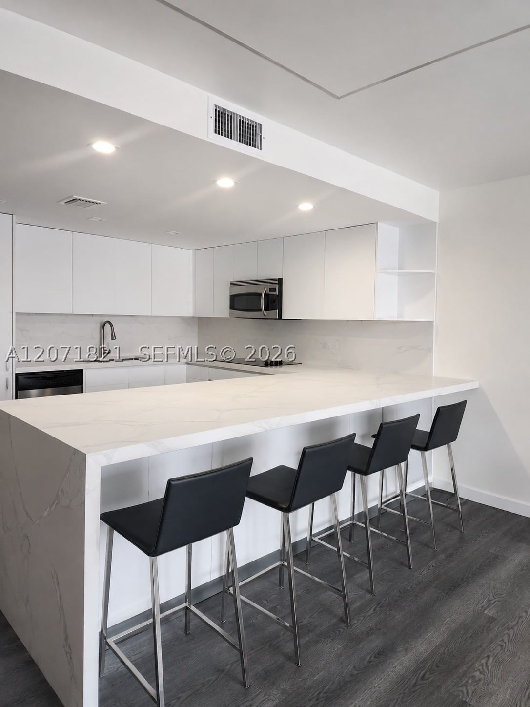 Real estate property located at 3600 167th St #19, Miami-dade, Beach Club Villas Condo, North Miami Beach, FL