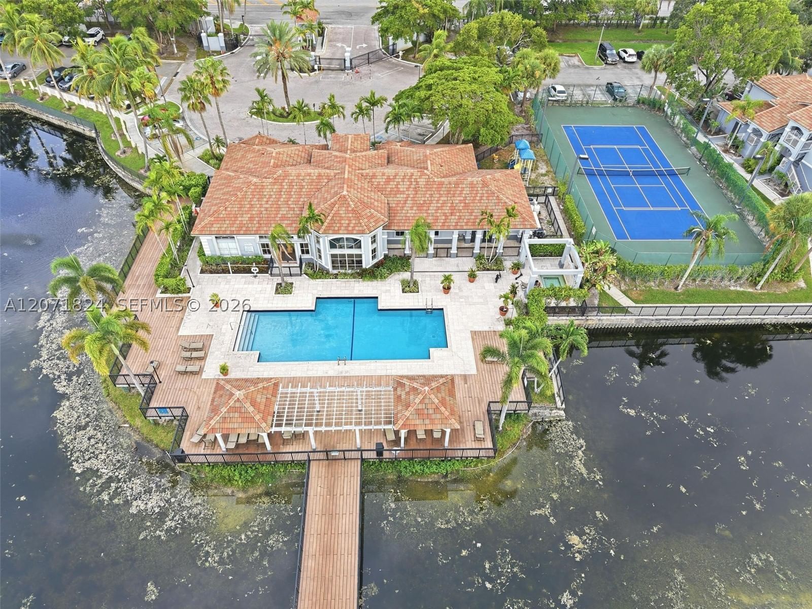 Real estate property located at 9615 1st Ct #302, Broward, La Via Condo, Pembroke Pines, FL