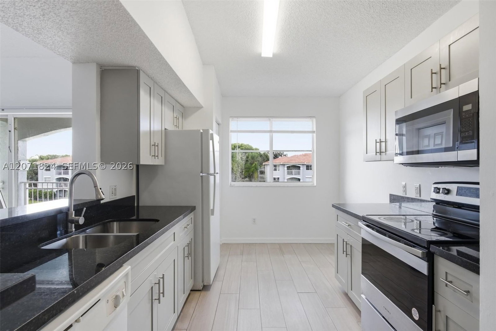 Real estate property located at 9615 1st Ct #302, Broward, La Via Condo, Pembroke Pines, FL