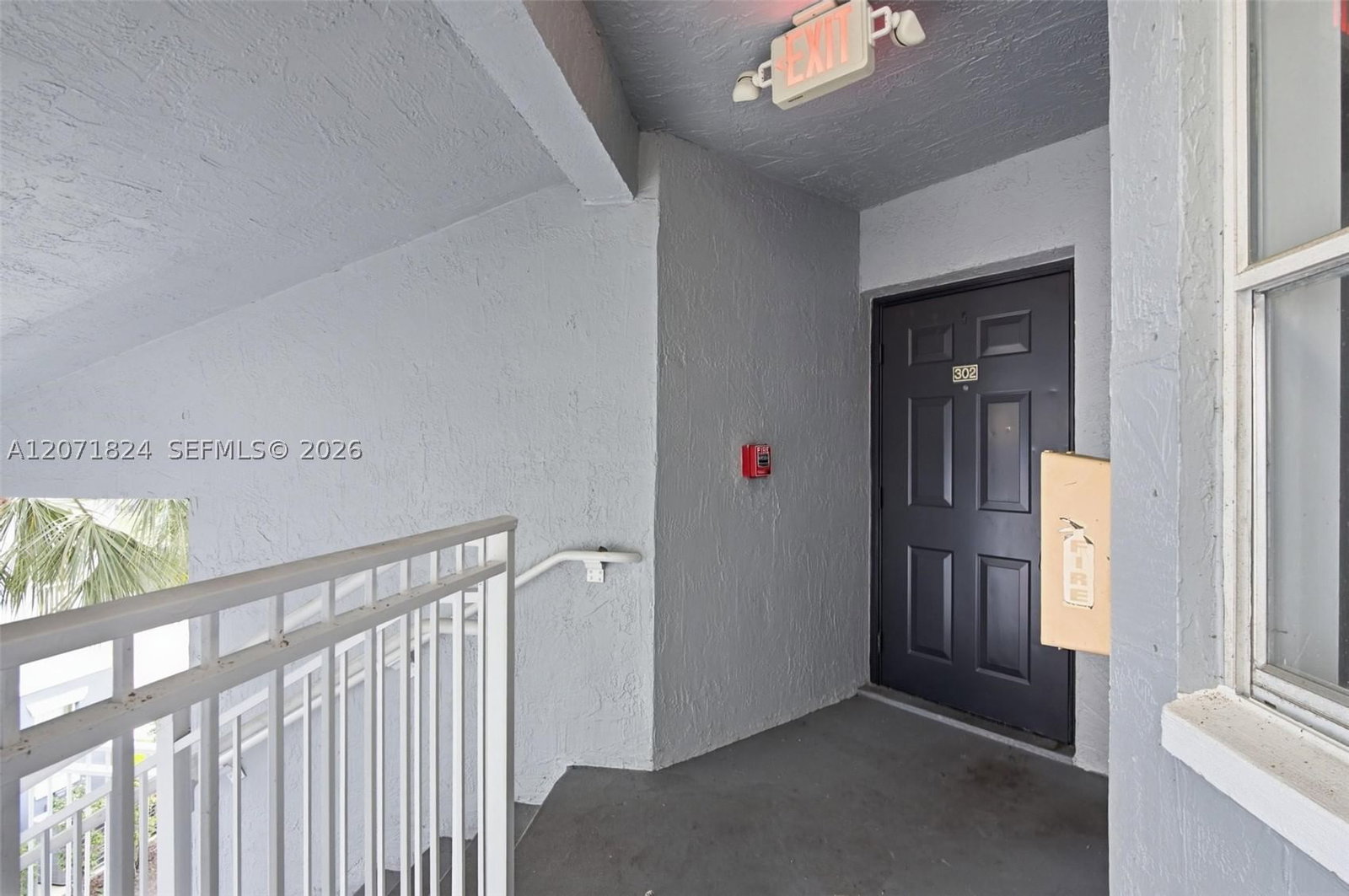Real estate property located at 9615 1st Ct #302, Broward, La Via Condo, Pembroke Pines, FL