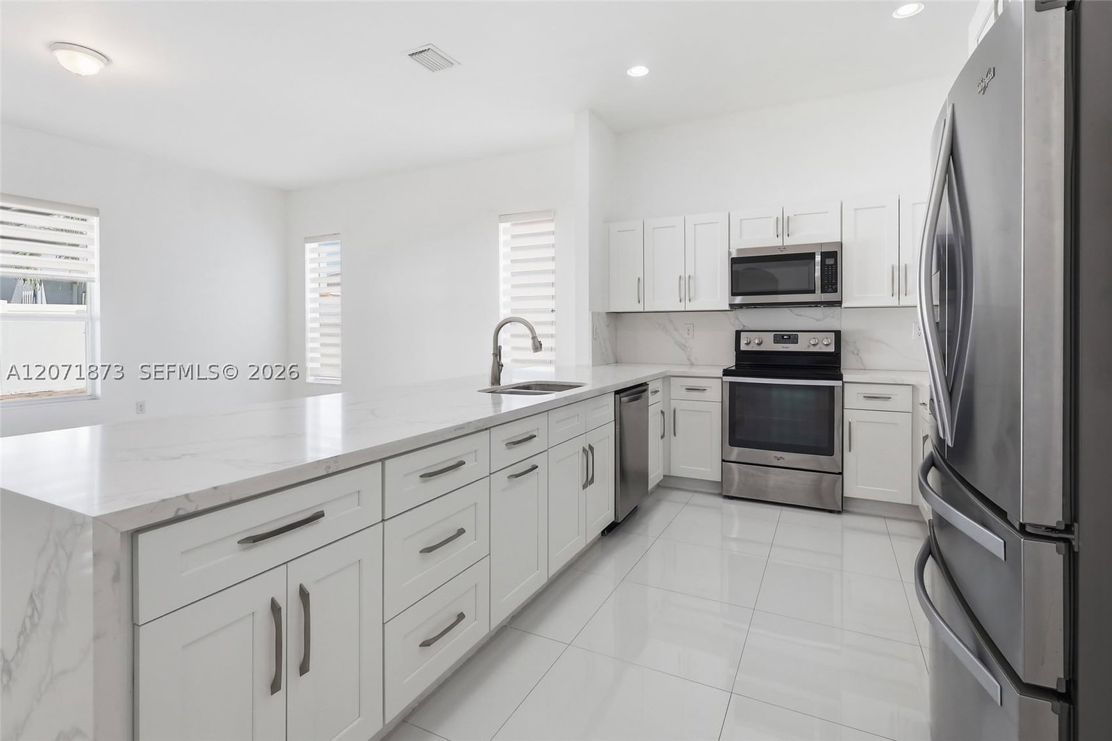 Real estate property located at 9232 171st Ct, Miami-dade, Kendall Commons Residenti, Miami, FL