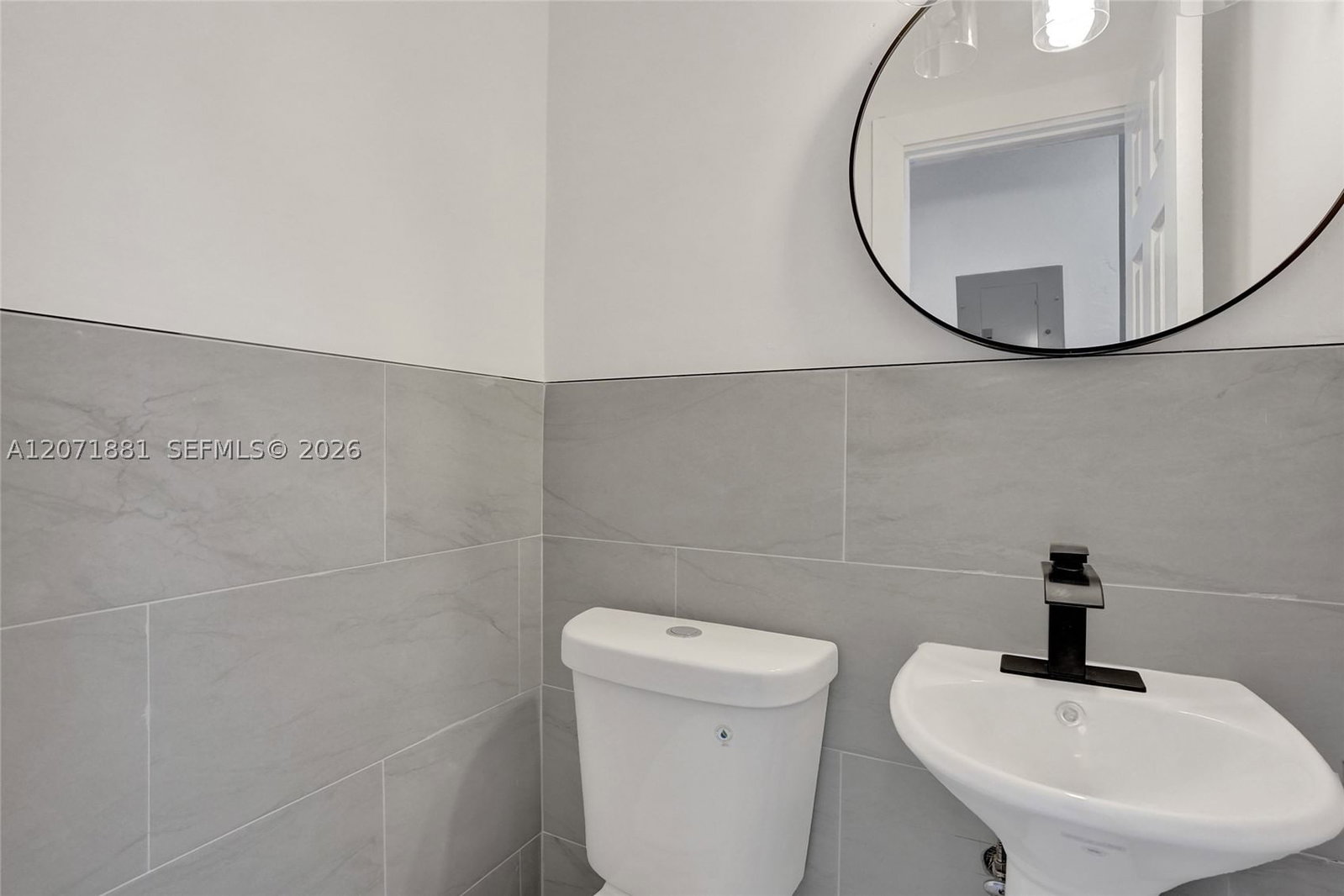 Real estate property located at 811 Finley Ct, Broward, Finleys Resub, Hollywood, FL