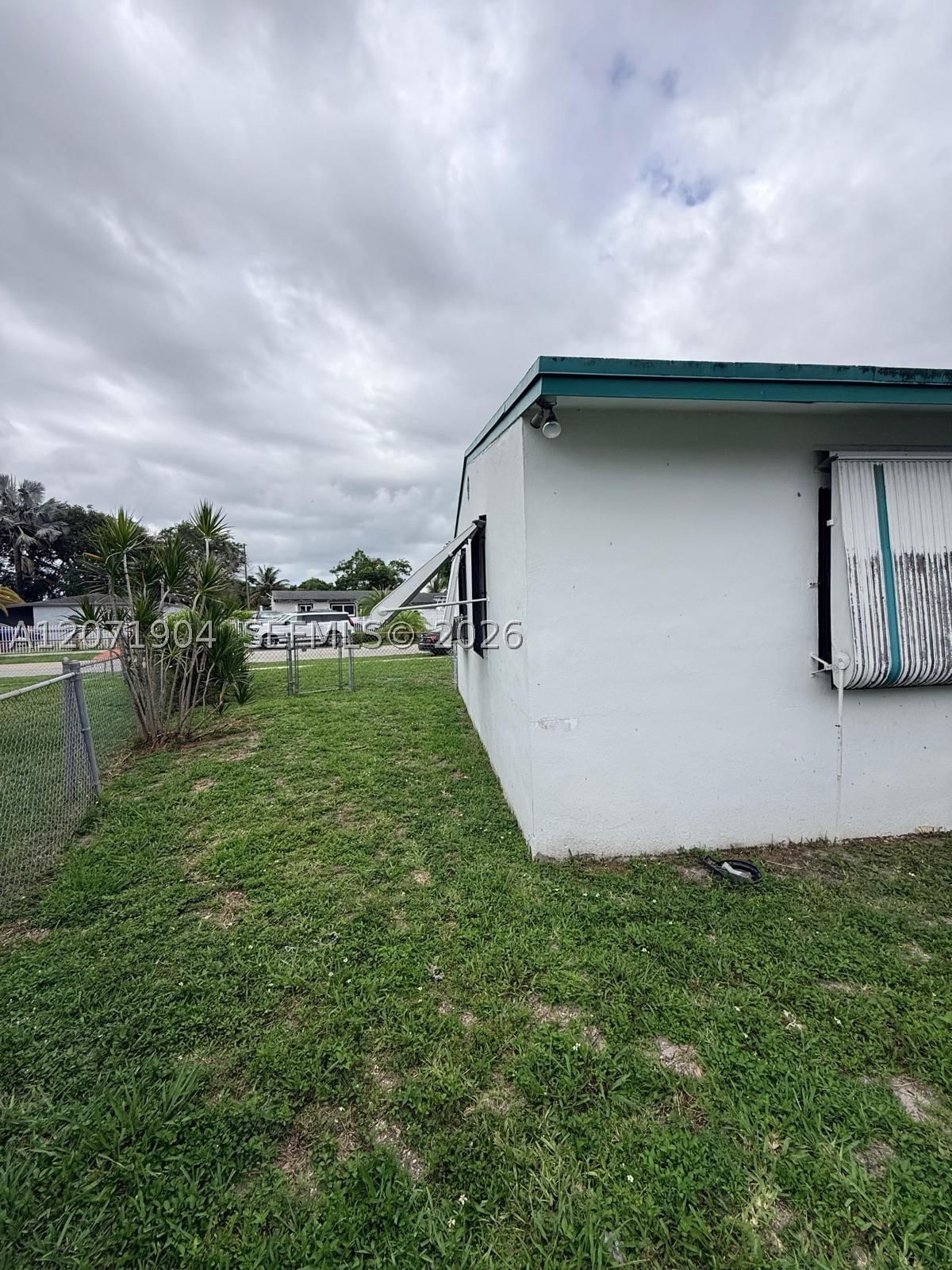 Real estate property located at 2911 161st St, Miami-dade, Pine Tree Park 1st Addn, Miami Gardens, FL