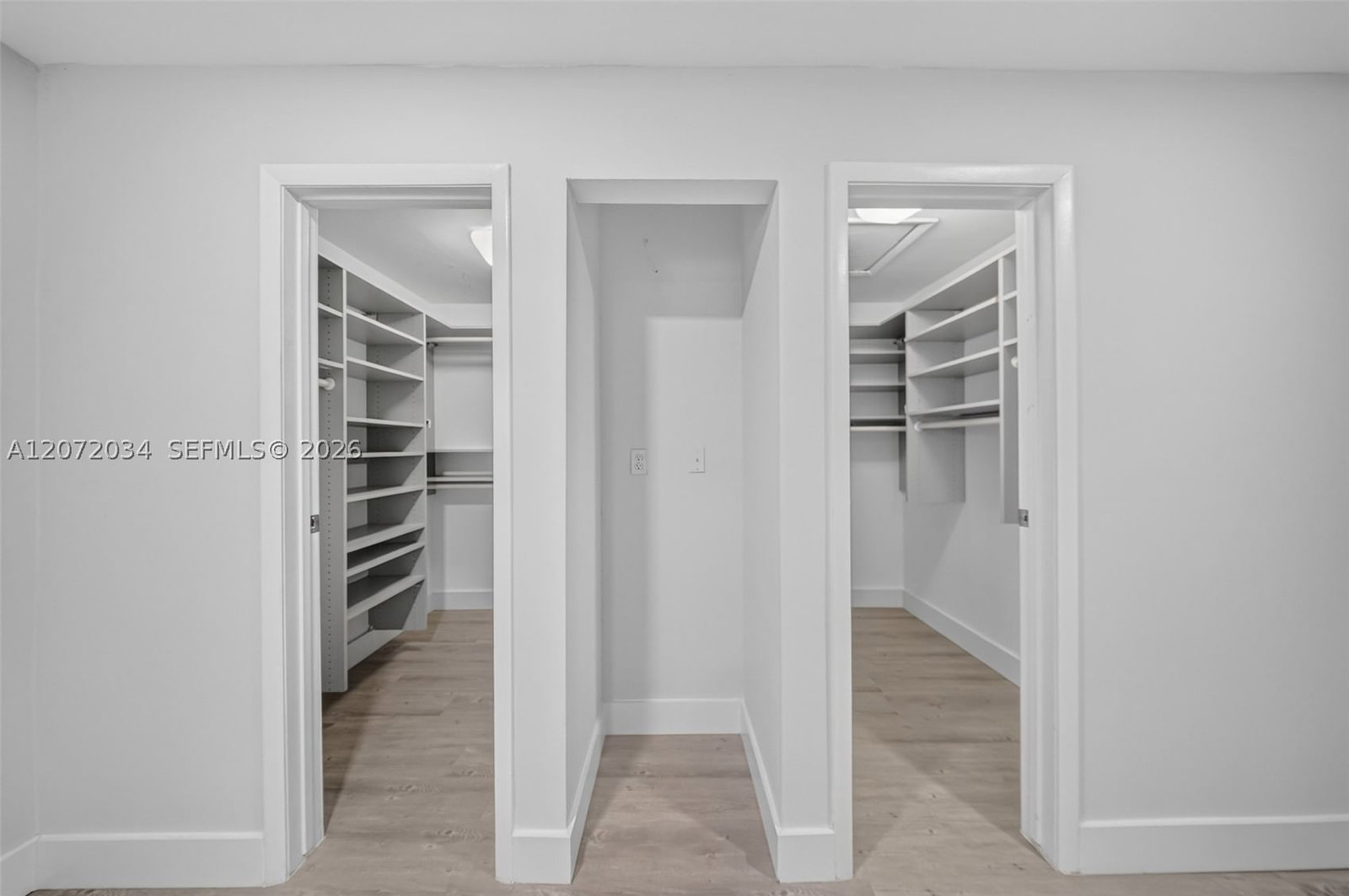 Real estate property located at 6637 181st Ln, Miami-dade, The Moors Townhouses, Hialeah, FL
