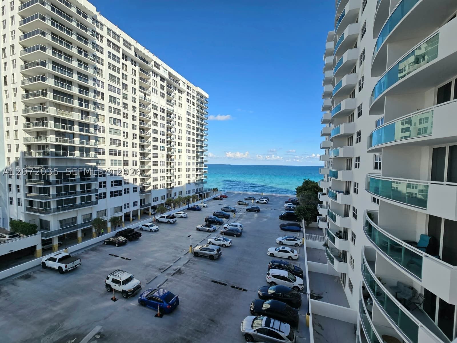 Real estate property located at 3001 Ocean Dr #649, Broward, Residences On Hollywood B, Hollywood, FL
