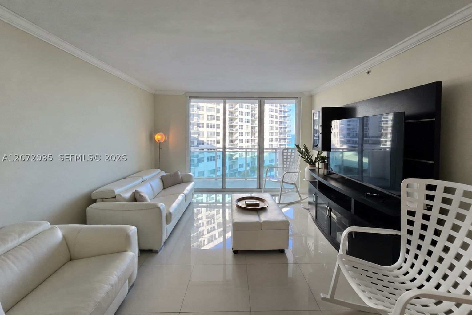 Real estate property located at 3001 Ocean Dr #649, Broward, Residences On Hollywood B, Hollywood, FL