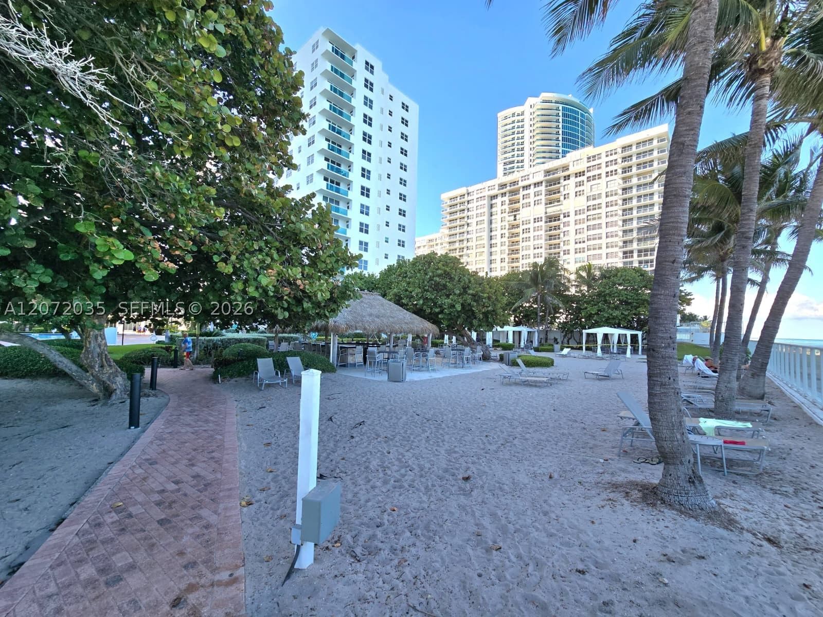 Real estate property located at 3001 Ocean Dr #649, Broward, Residences On Hollywood B, Hollywood, FL