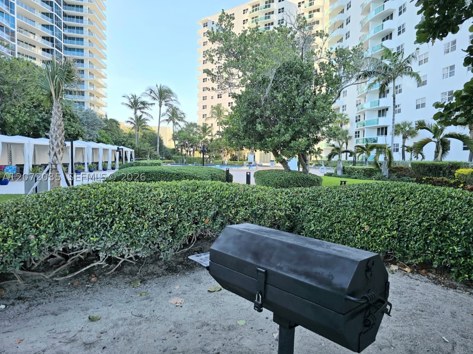 Real estate property located at 3001 Ocean Dr #649, Broward, Residences On Hollywood B, Hollywood, FL