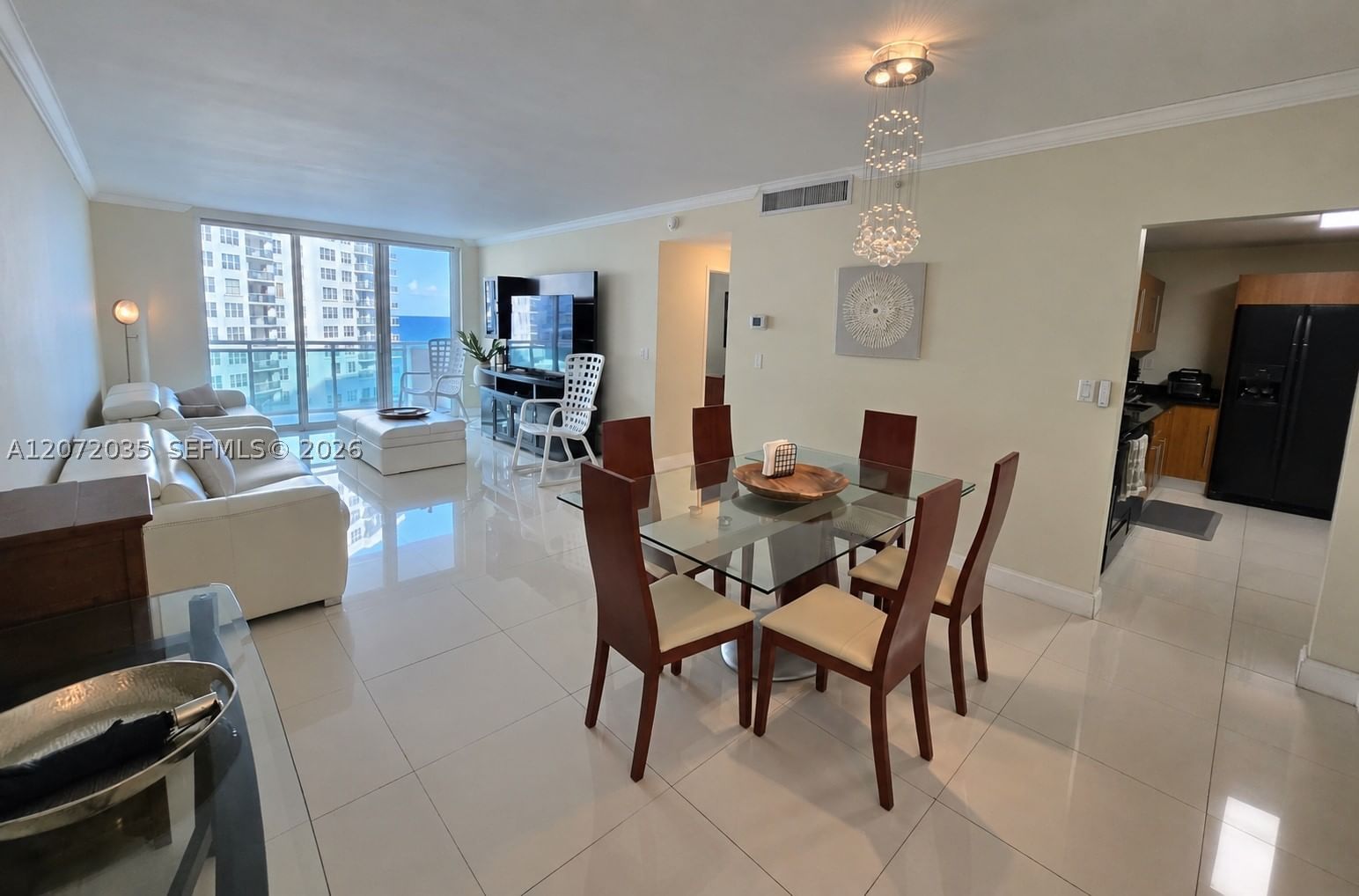 Real estate property located at 3001 Ocean Dr #649, Broward, Residences On Hollywood B, Hollywood, FL