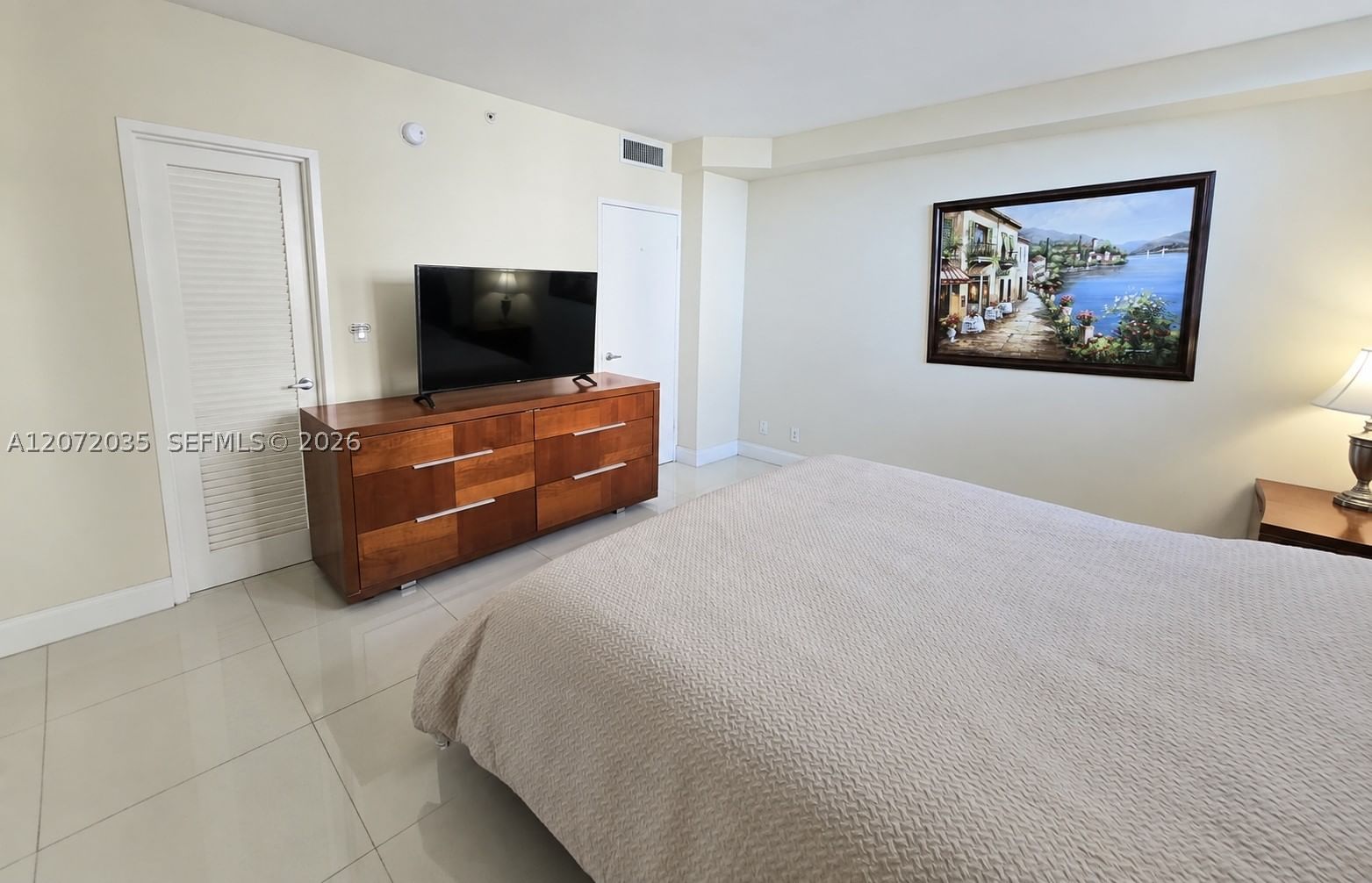 Real estate property located at 3001 Ocean Dr #649, Broward, Residences On Hollywood B, Hollywood, FL