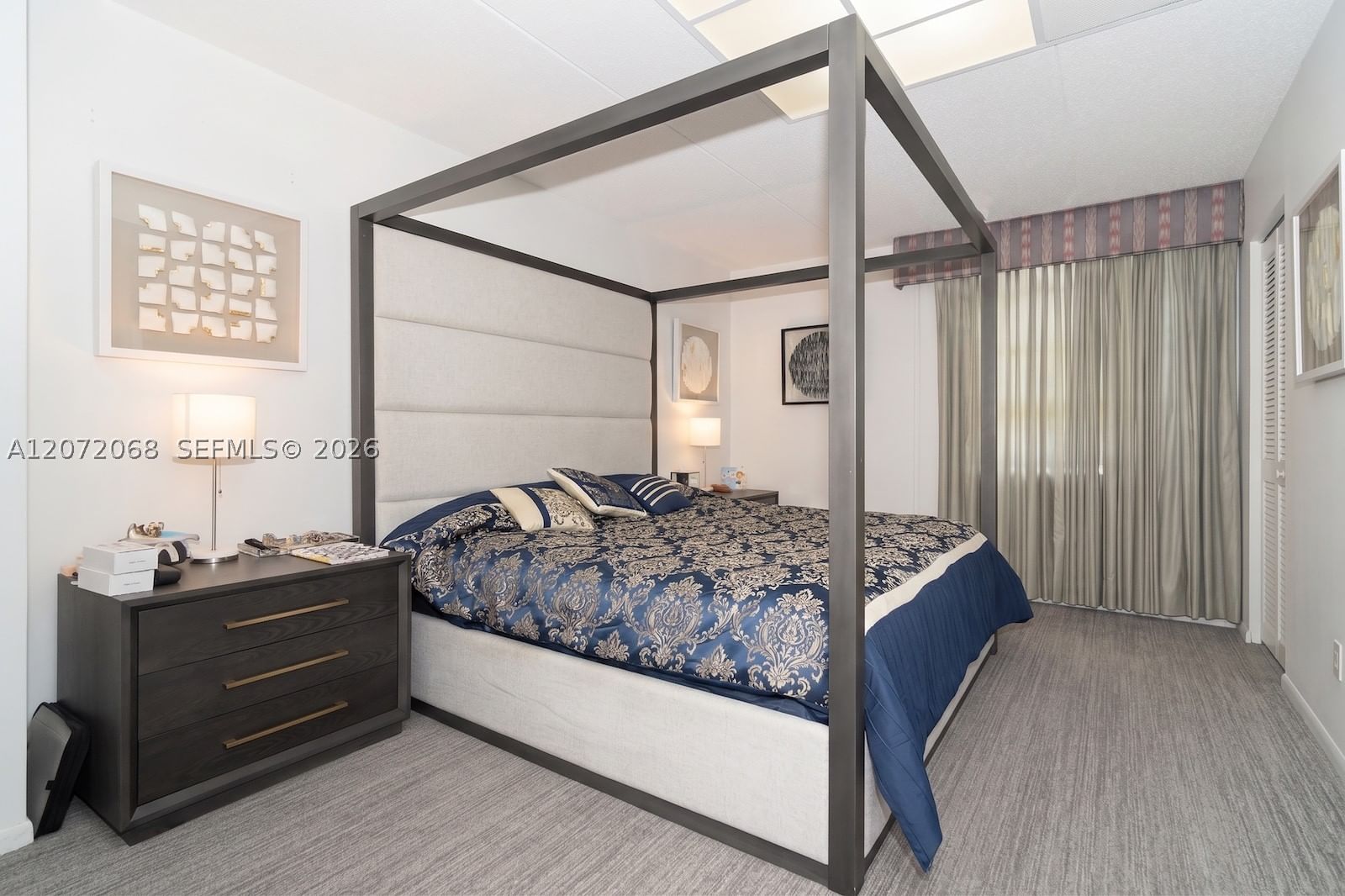 Real estate property located at 2333 Brickell Ave #2212, Miami-dade, Brickell Bay Club Condo, Miami, FL