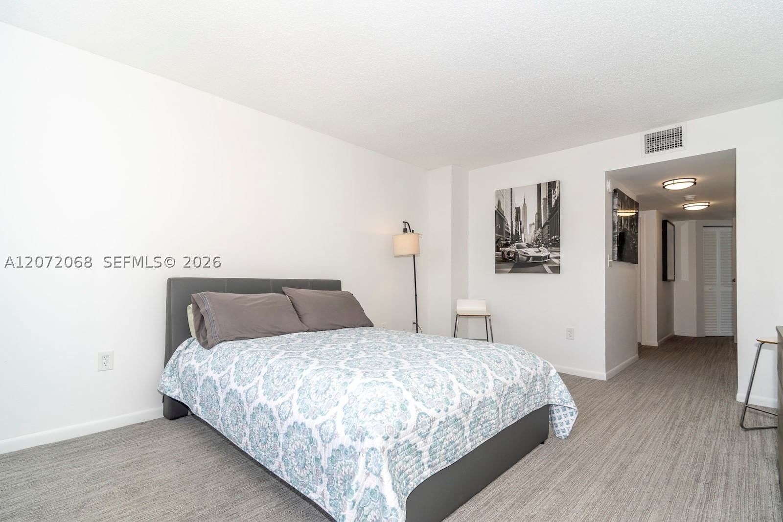 Real estate property located at 2333 Brickell Ave #2212, Miami-dade, Brickell Bay Club Condo, Miami, FL