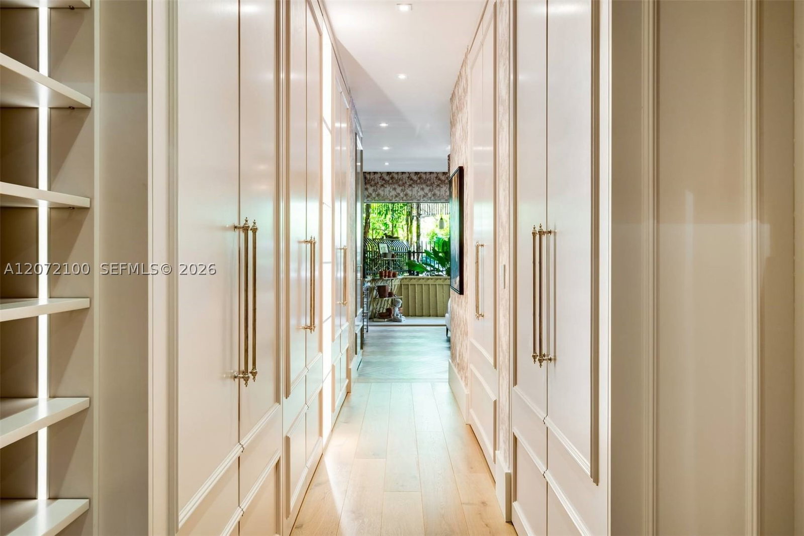 Real estate property located at 2901 Bayshore Drive #1B, Miami-dade, Yacht Harbour Condo, Miami, FL