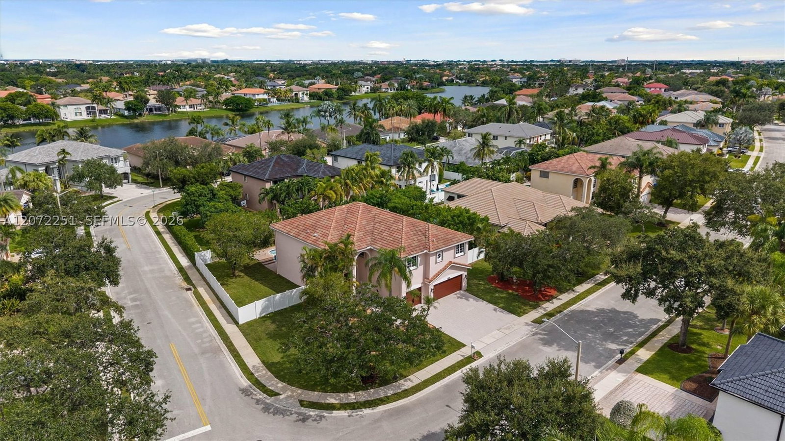 Real estate property located at 675 159th Ln, Broward, Pasadena At Pembroke Shor, Pembroke Pines, FL