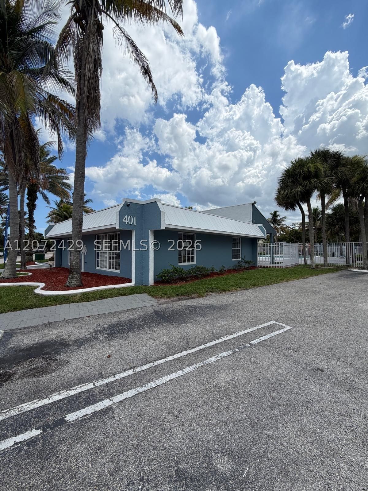 Real estate property located at 411 Executive Center Dr #109, Palm Beach, Clear Lake Palms Condo, West Palm Beach, FL