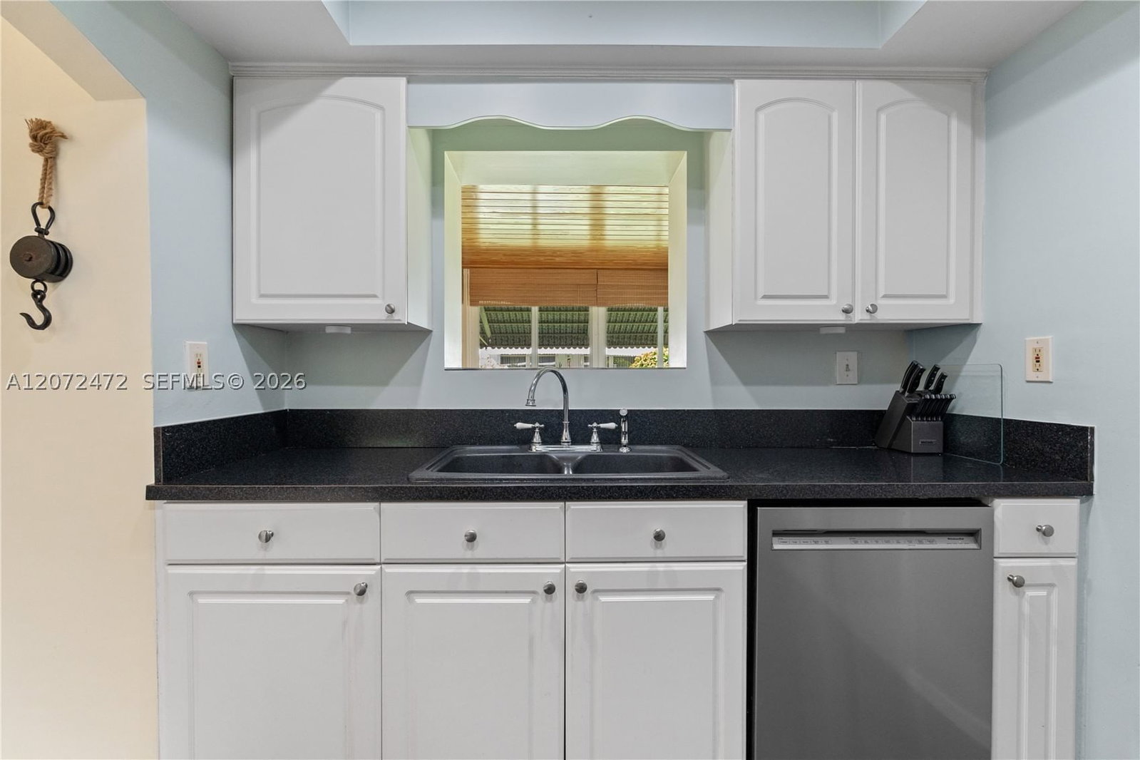 Real estate property located at 5713 68th Ter, Broward, Mainlands Of Tamarac Lake, Tamarac, FL