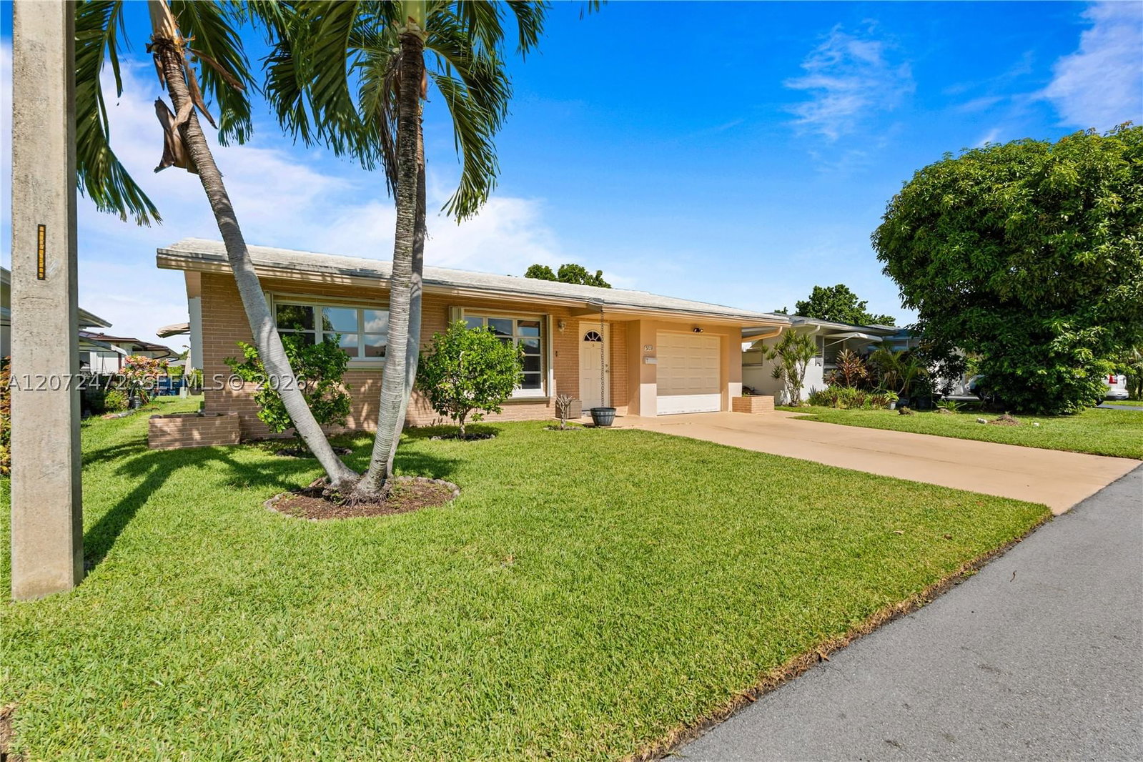 Real estate property located at 5713 68th Ter, Broward, Mainlands Of Tamarac Lake, Tamarac, FL