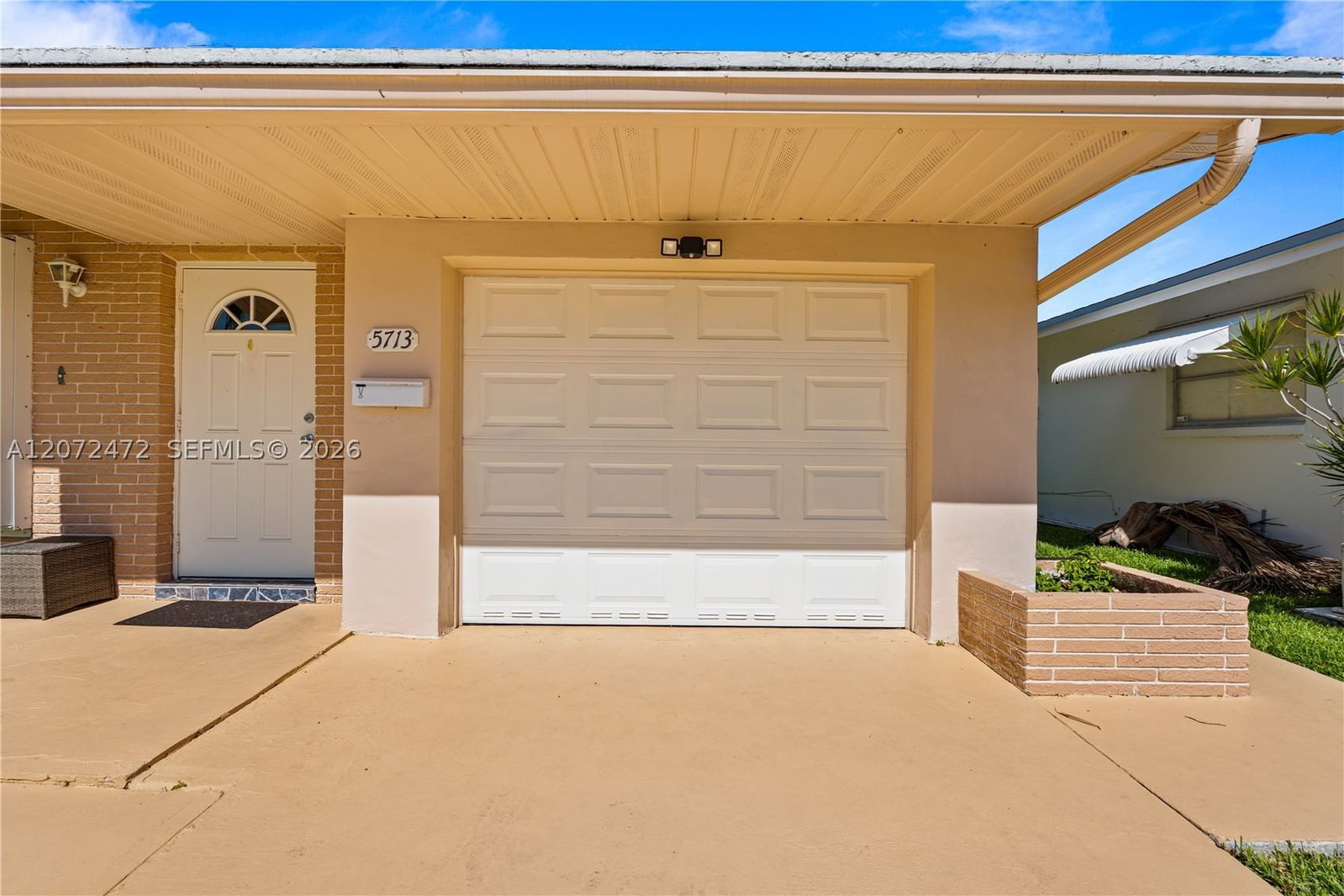 Real estate property located at 5713 68th Ter, Broward, Mainlands Of Tamarac Lake, Tamarac, FL
