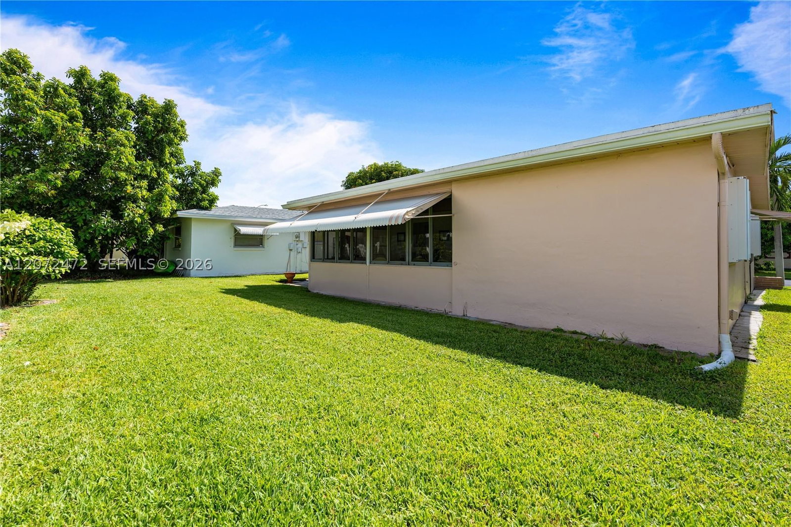 Real estate property located at 5713 68th Ter, Broward, Mainlands Of Tamarac Lake, Tamarac, FL