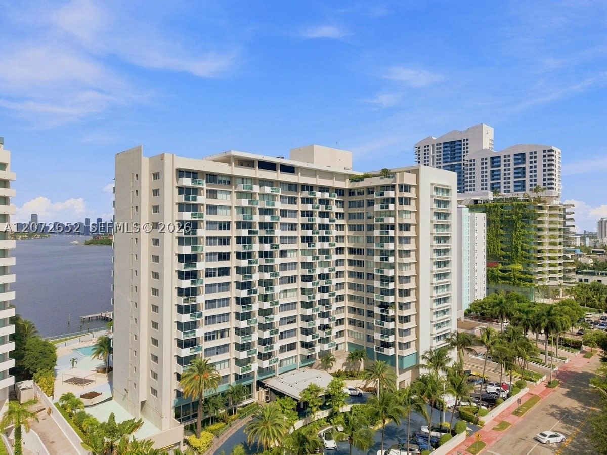 Real estate property located at 1200 West Ave #815, Miami-dade, Mirador 1200 Condo, Miami Beach, FL