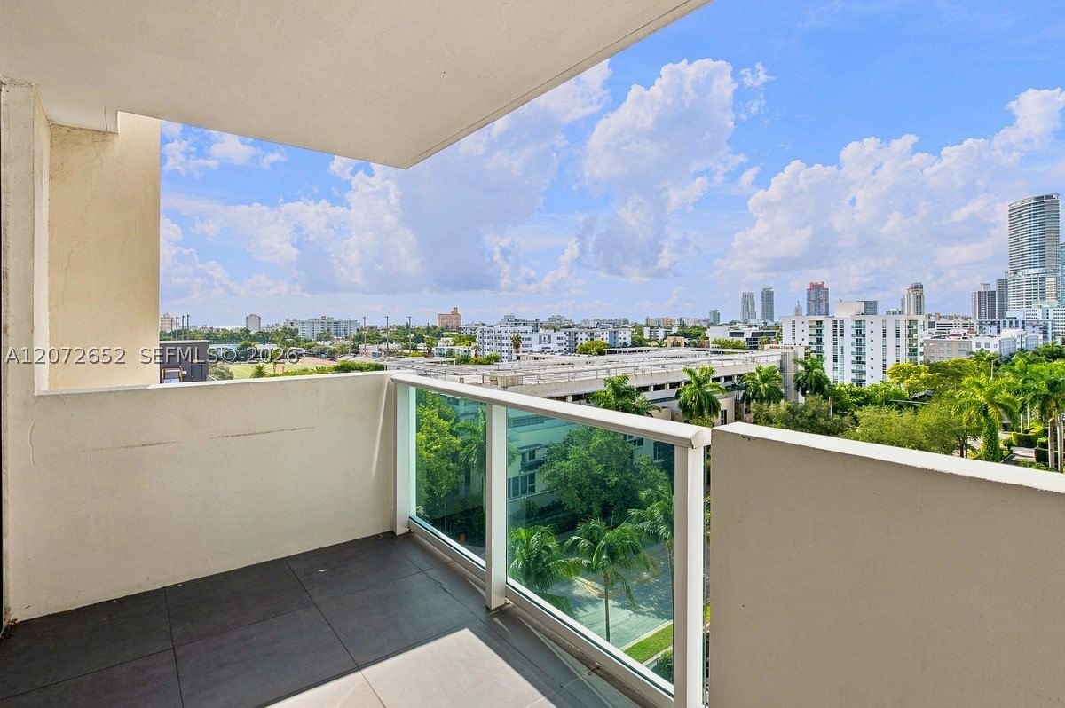 Real estate property located at 1200 West Ave #815, Miami-dade, Mirador 1200 Condo, Miami Beach, FL