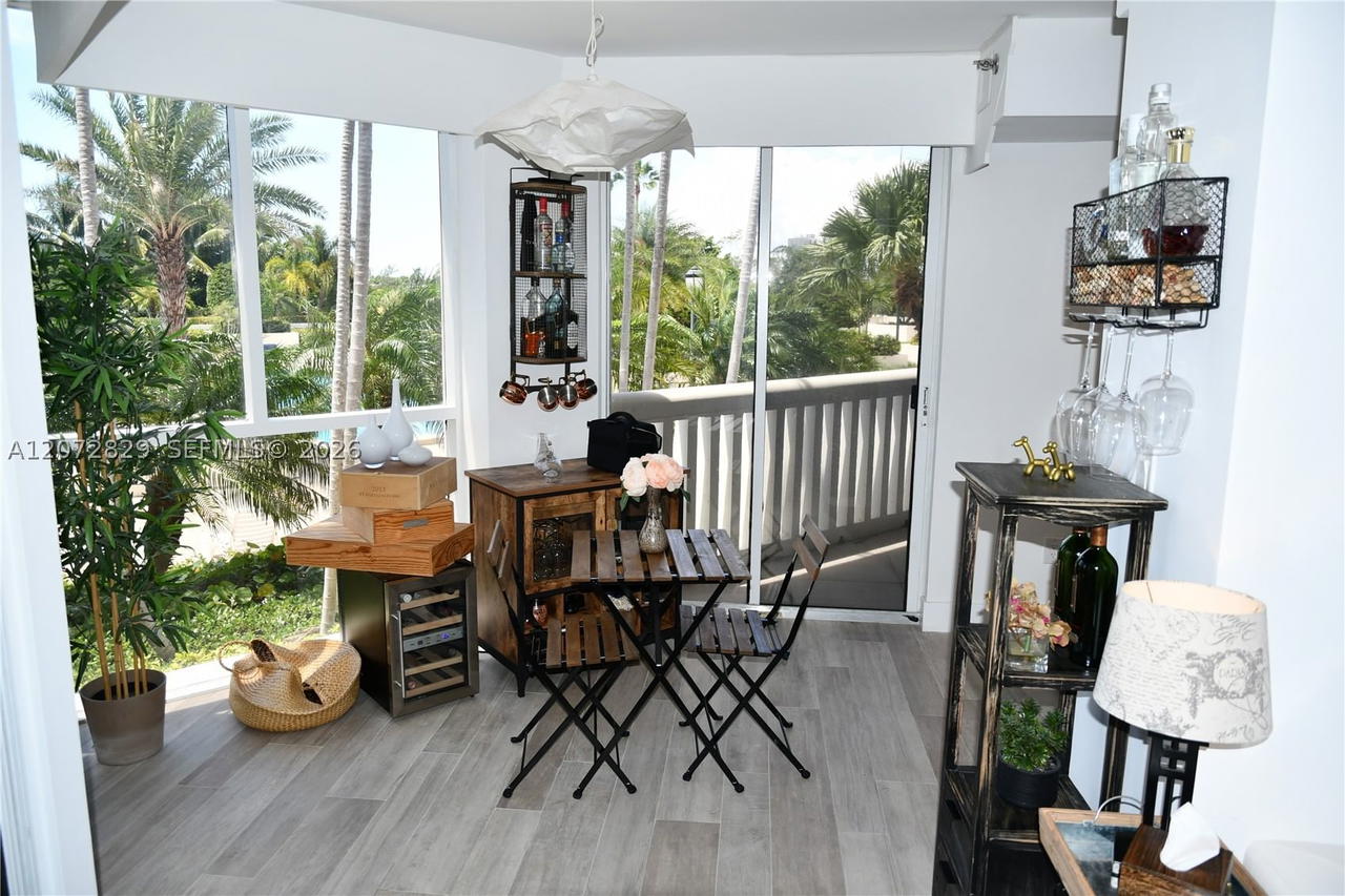 Real estate property located at 1000 Island Blvd #303, Miami-dade, 1000 Williams Island, Aventura, FL