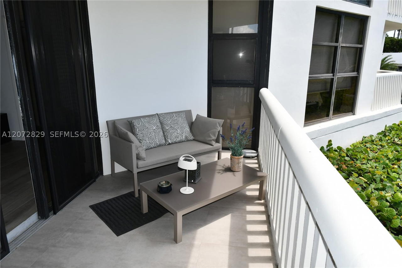 Real estate property located at 1000 Island Blvd #303, Miami-dade, 1000 Williams Island, Aventura, FL