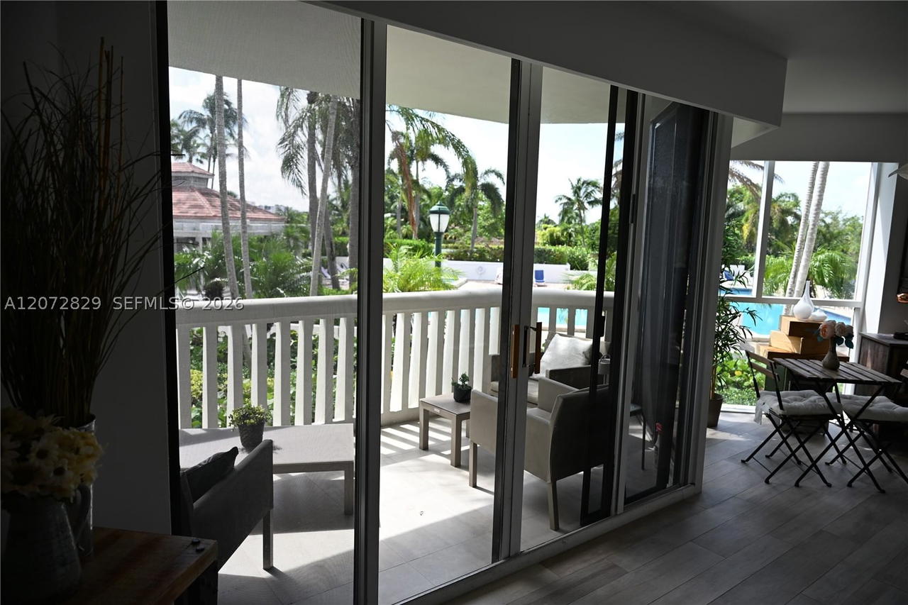 Real estate property located at 1000 Island Blvd #303, Miami-dade, 1000 Williams Island, Aventura, FL