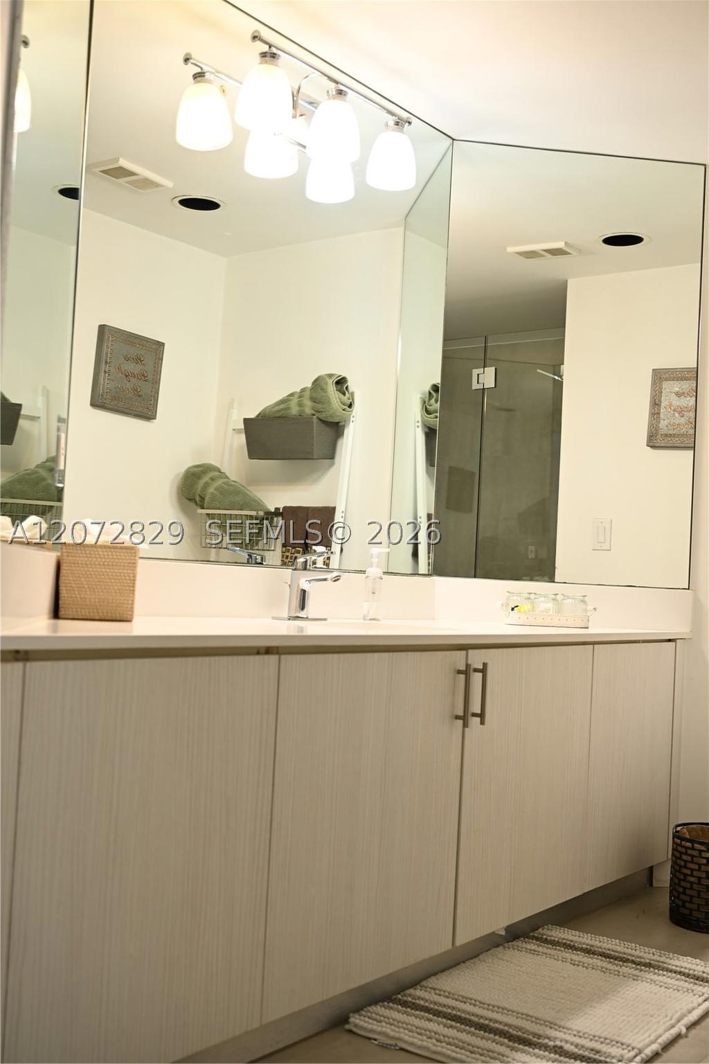 Real estate property located at 1000 Island Blvd #303, Miami-dade, 1000 Williams Island, Aventura, FL